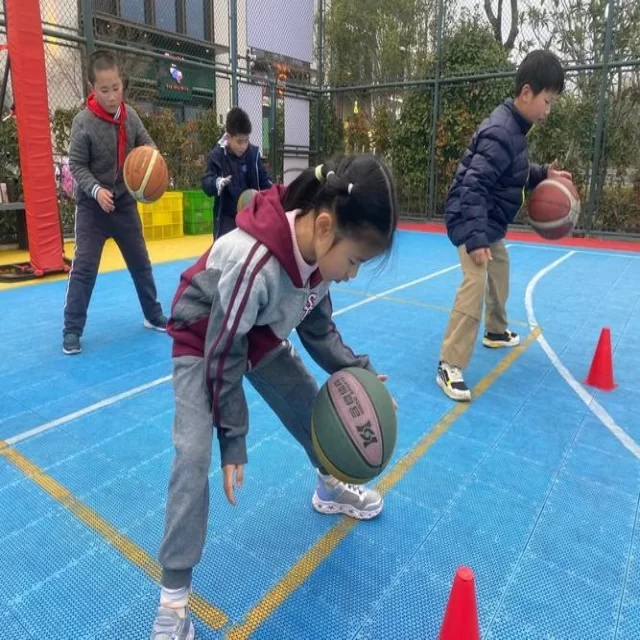 亚运会游泳选拔赛精彩开幕